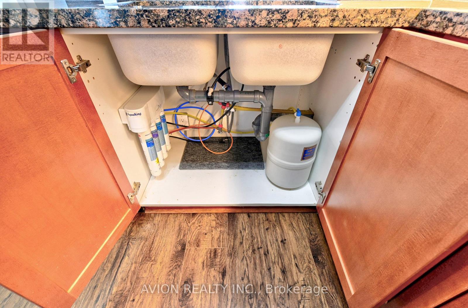 507 - 131 Upper Duke Crescent, Markham, Ontario  L6G 0C9 - Photo 24 - N12578004