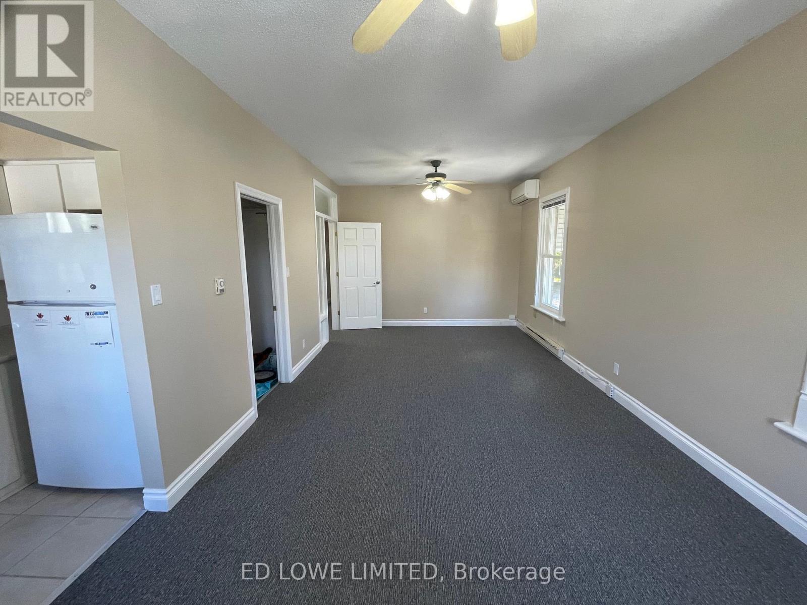 2nd Fl - 43 Worsley Street, Barrie, Ontario  L4M 1L7 - Photo 4 - S12577994