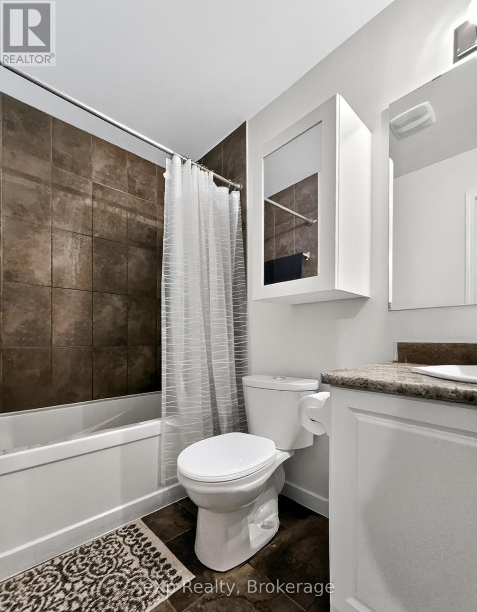 75 - 135 Hardcastle Drive, Cambridge, Ontario N1S 0B6 - Photo 5 - X12578176