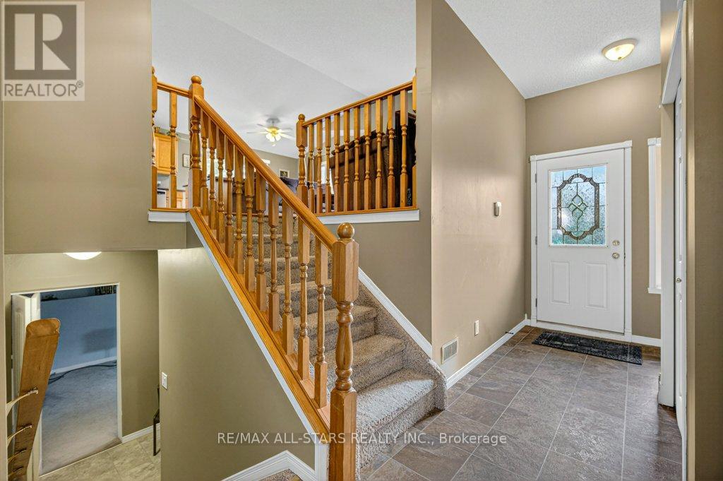 11 Grandview Drive, Kawartha Lakes, Ontario  K0L 2W0 - Photo 4 - X12578112