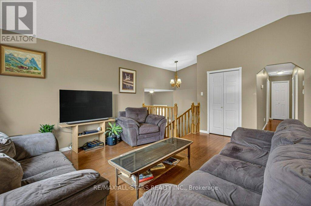 11 Grandview Drive, Kawartha Lakes, Ontario  K0L 2W0 - Photo 8 - X12578112