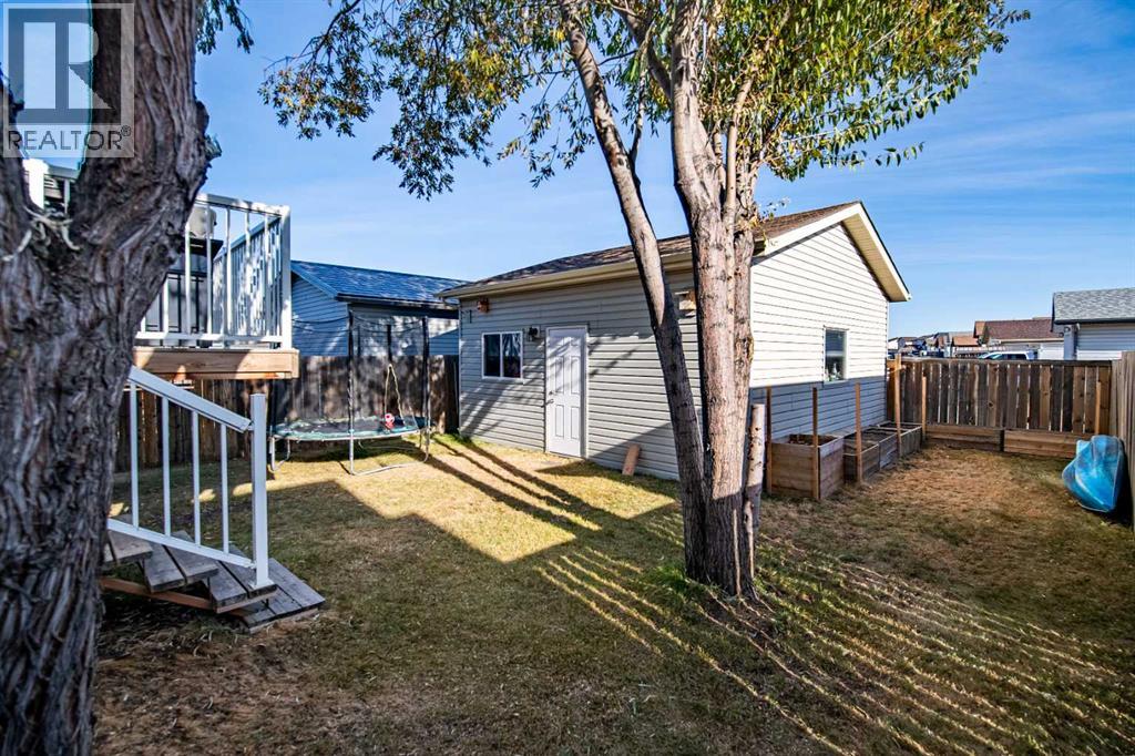 27 Jacobs Close, Red Deer, Alberta  T4P 4C8 - Photo 6 - A2270417