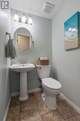 349 Highview Crescent, London South, Ontario  N6J 4E2 - Photo 33 - X12578136