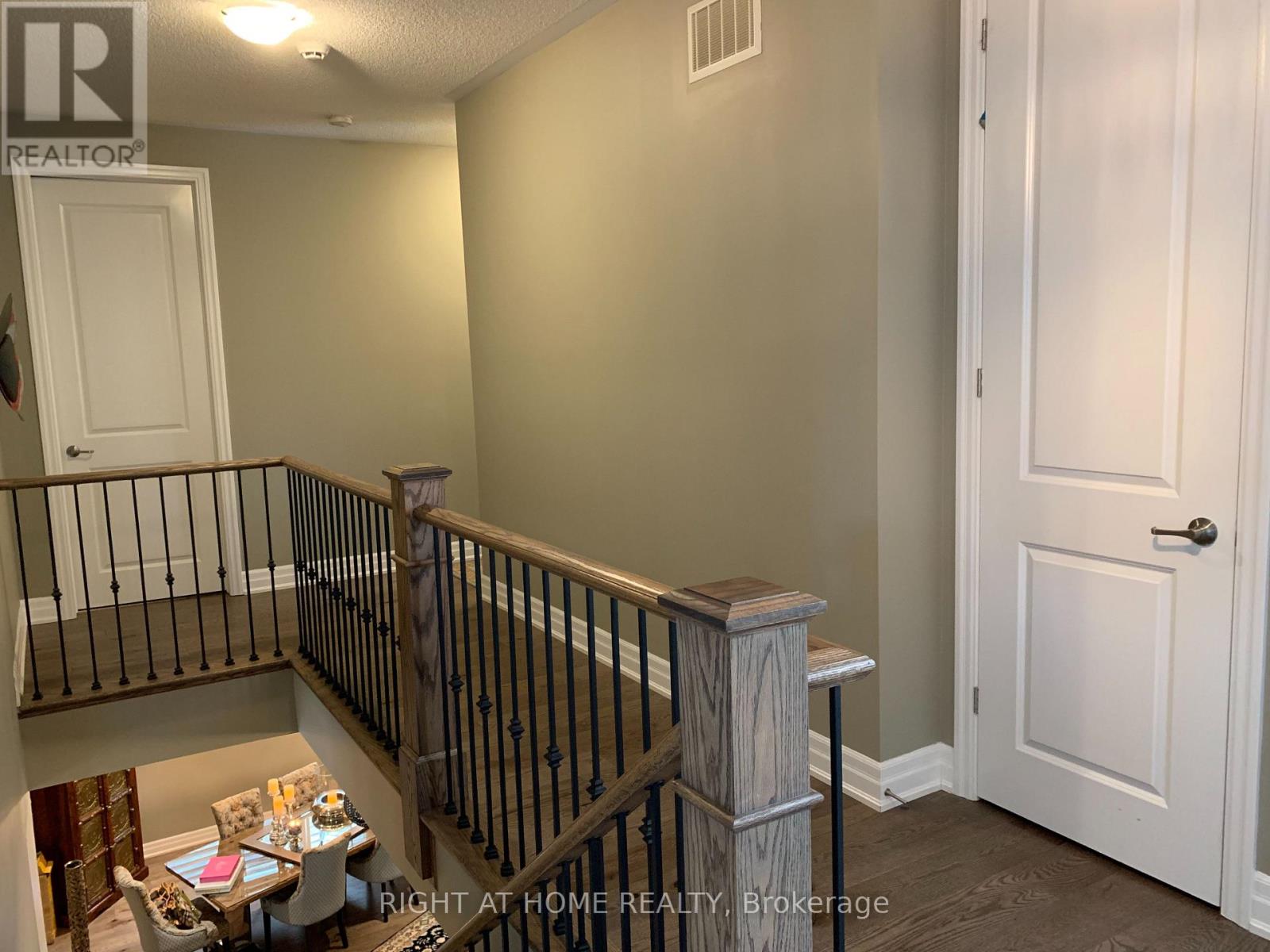 163 Magnolia Crescent, Oakville, Ontario  L6M 0Z8 - Photo 16 - W12577822