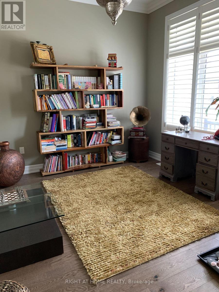 163 Magnolia Crescent, Oakville, Ontario  L6M 0Z8 - Photo 24 - W12577822