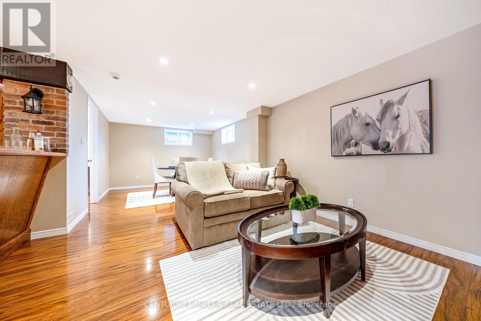 21 Townsend Avenue, Burlington, Ontario  L7T 1Y5 - Photo 32 - W12577840