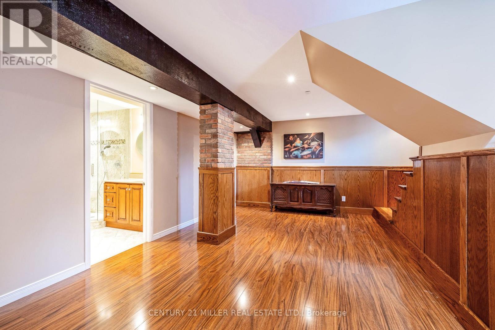 21 Townsend Avenue, Burlington, Ontario  L7T 1Y5 - Photo 37 - W12577840