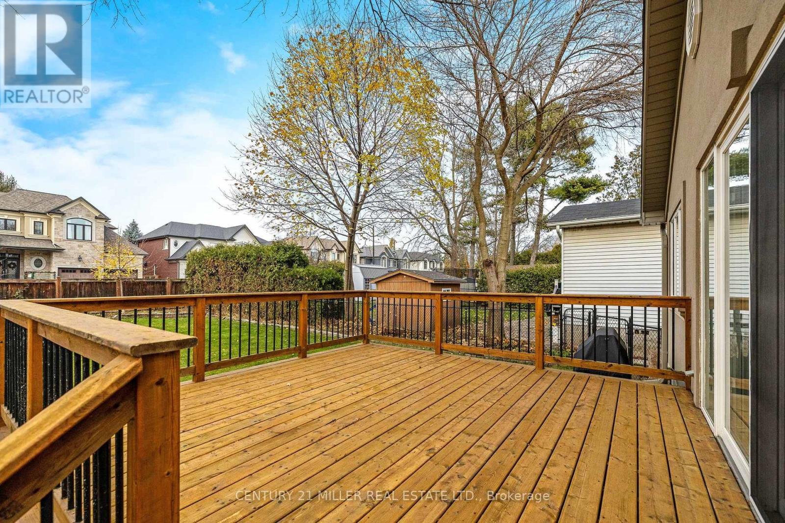 21 Townsend Avenue, Burlington, Ontario  L7T 1Y5 - Photo 42 - W12577840