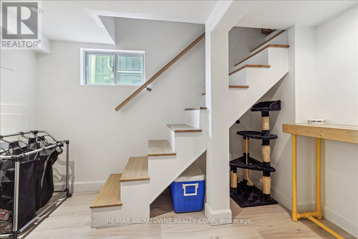 5 Milton Street, Toronto, Ontario  M8Y 2X4 - Photo 21 - W12577856