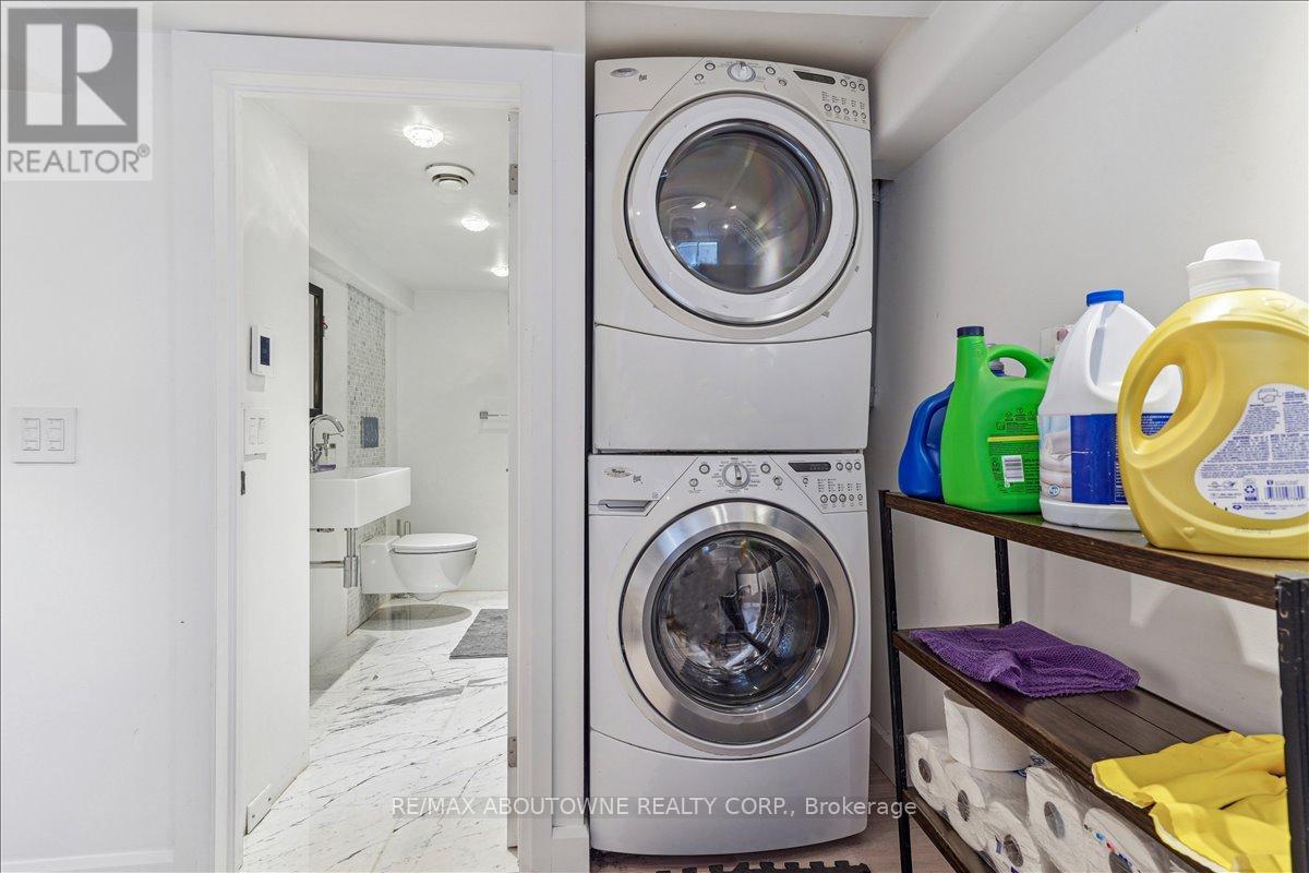 5 Milton Street, Toronto, Ontario  M8Y 2X4 - Photo 29 - W12577856