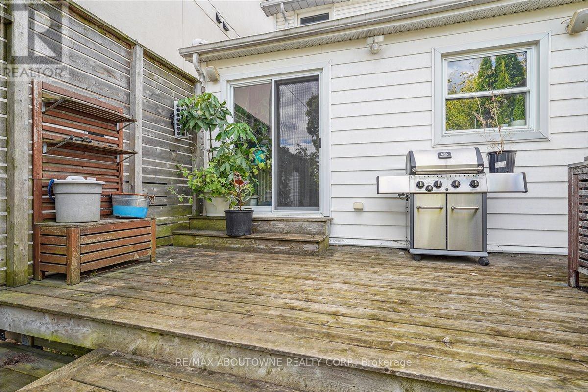 5 Milton Street, Toronto, Ontario  M8Y 2X4 - Photo 33 - W12577856