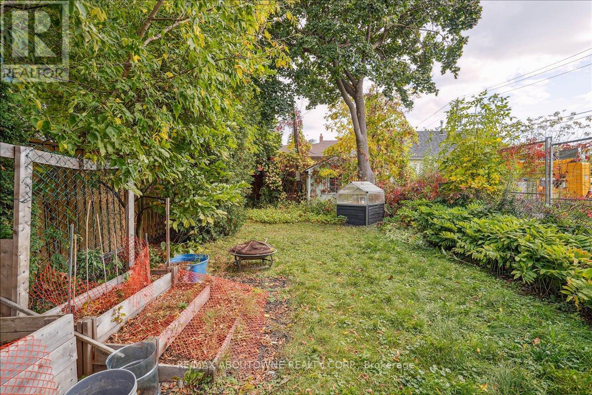 5 Milton Street, Toronto, Ontario  M8Y 2X4 - Photo 34 - W12577856