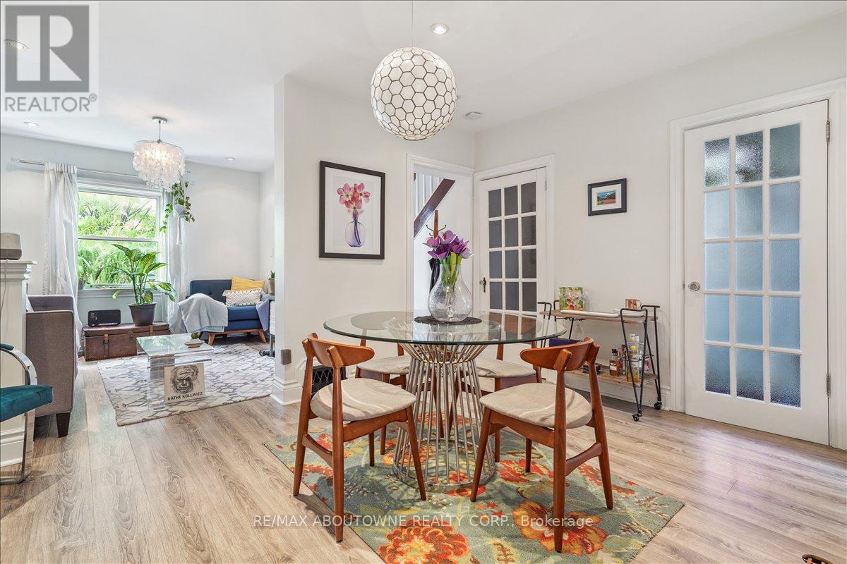 5 Milton Street, Toronto, Ontario  M8Y 2X4 - Photo 7 - W12577856