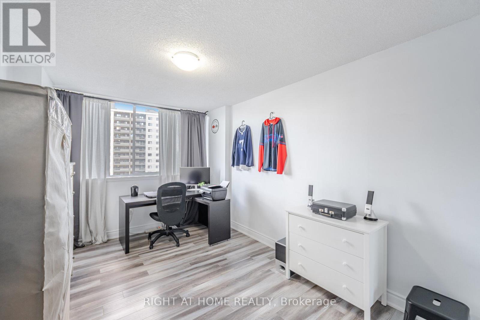 1209 - 3590 Kaneff Crescent, Mississauga, Ontario  L5A 3X3 - Photo 28 - W12577858