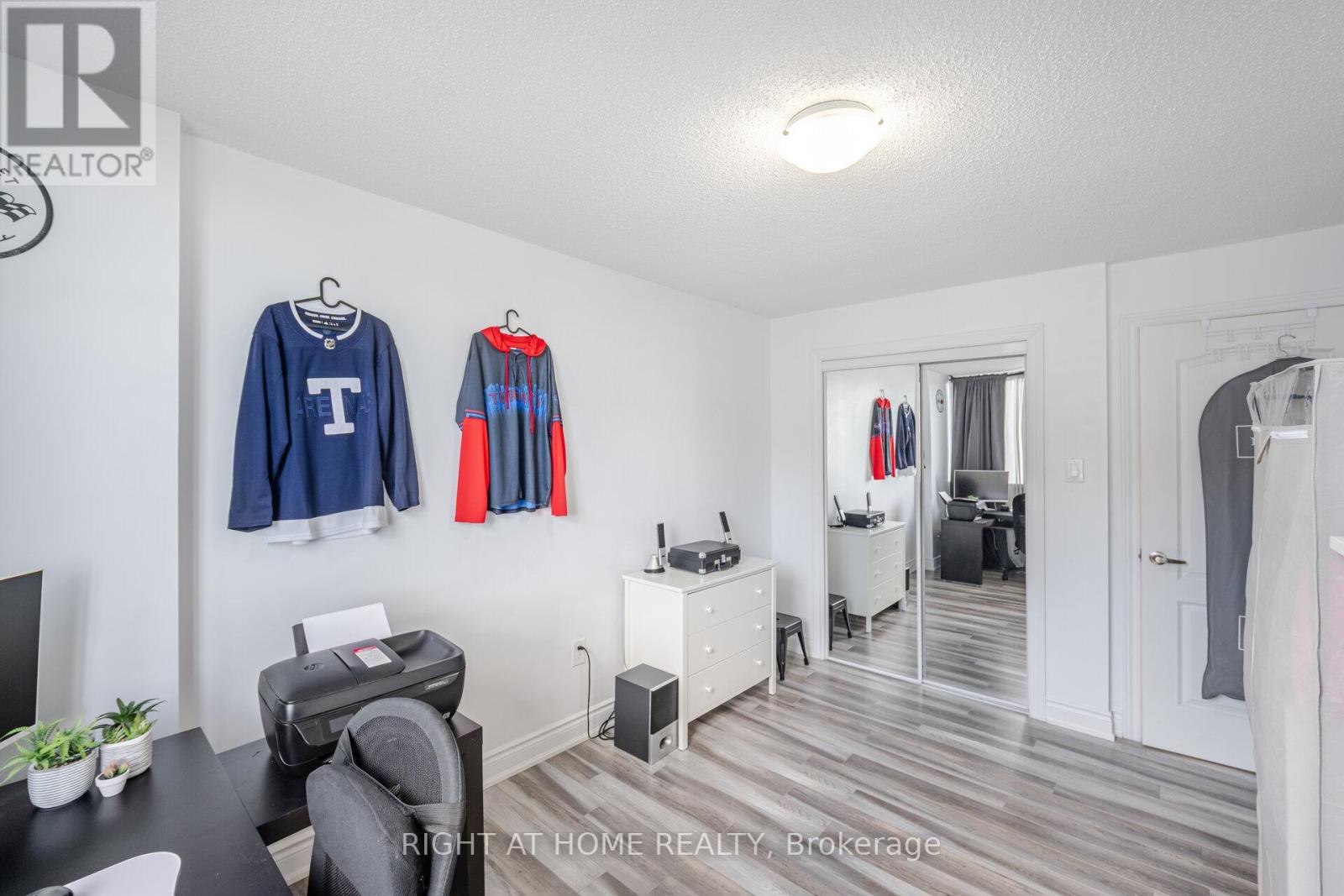 1209 - 3590 Kaneff Crescent, Mississauga, Ontario  L5A 3X3 - Photo 30 - W12577858