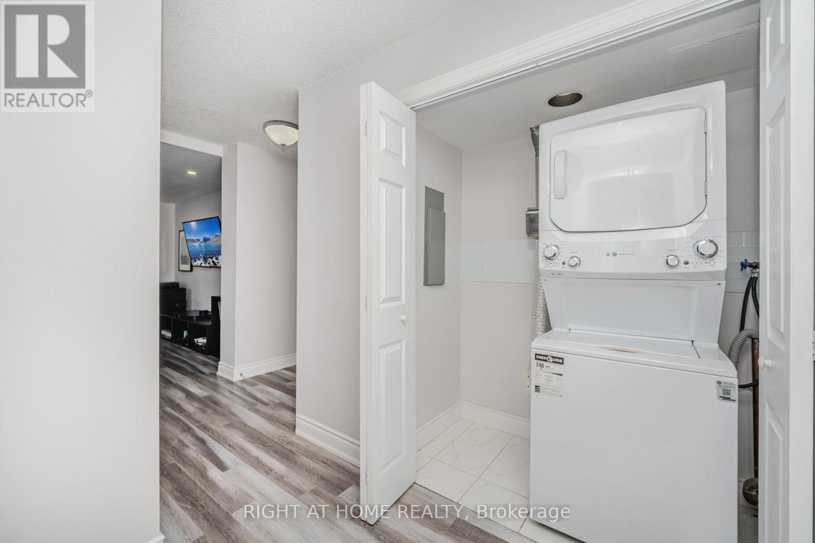 1209 - 3590 Kaneff Crescent, Mississauga, Ontario  L5A 3X3 - Photo 34 - W12577858