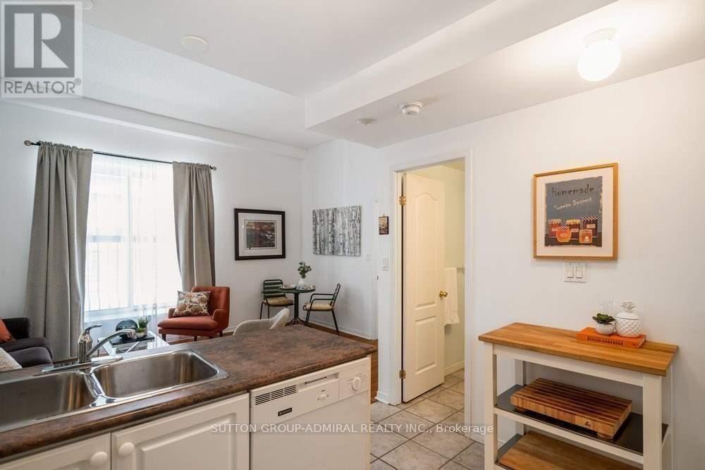 204 - 4198 Dundas Street W, Toronto, Ontario  M8X 1Y6 - Photo 10 - W12577894