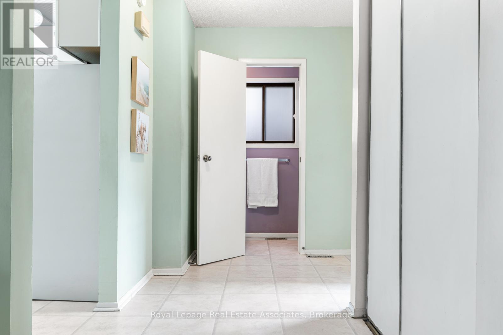 4097 Pheasant Run, Mississauga, Ontario  L5L 2C2 - Photo 15 - W12577898