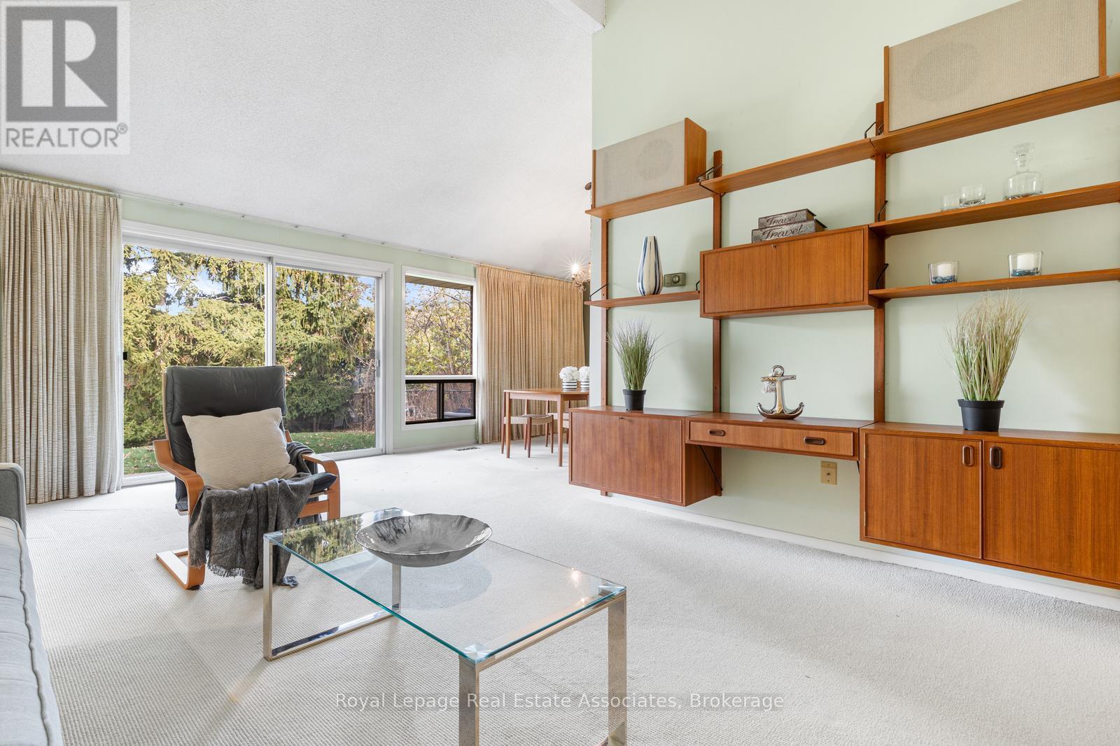 4097 Pheasant Run, Mississauga, Ontario  L5L 2C2 - Photo 3 - W12577898