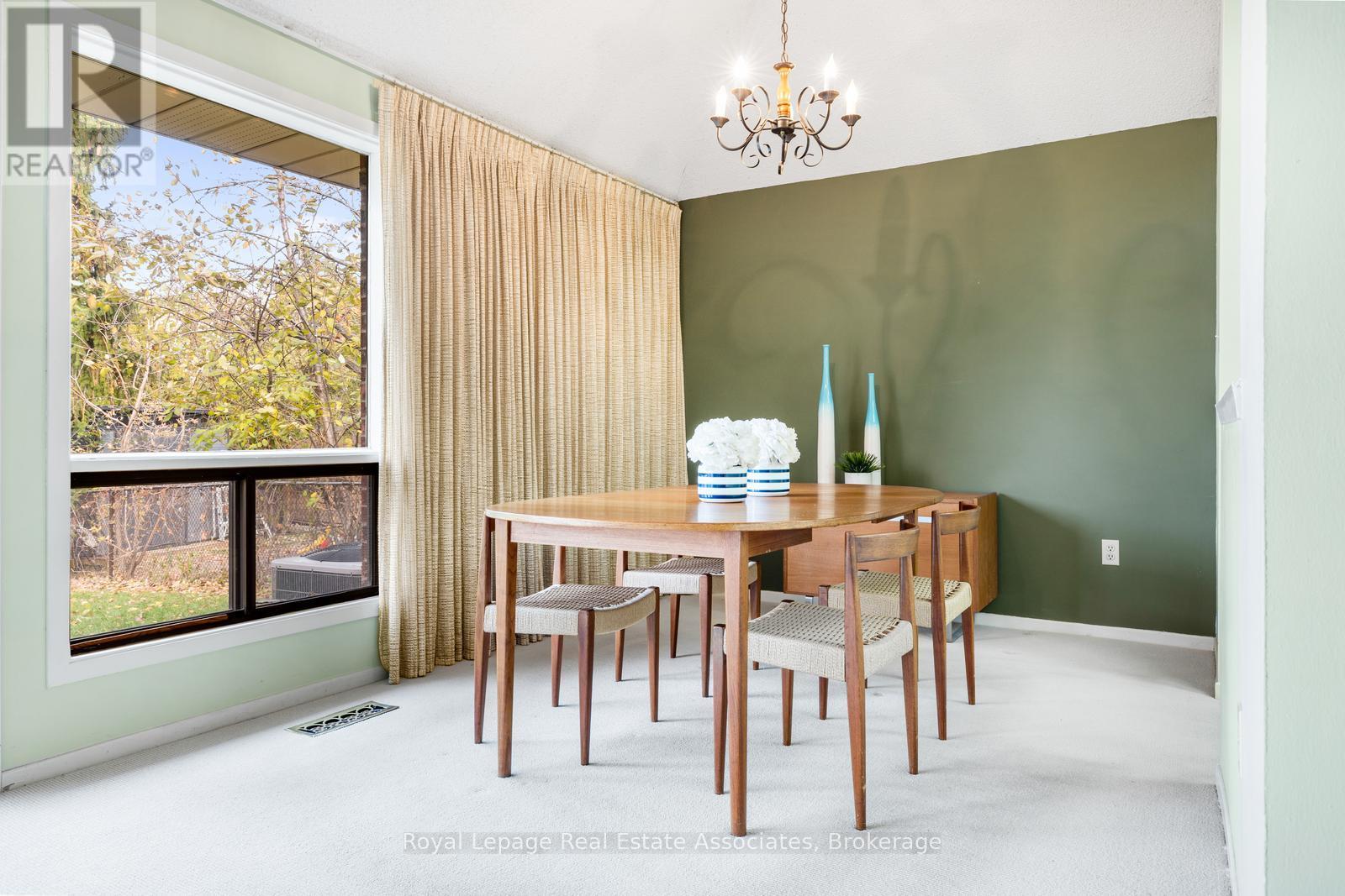 4097 Pheasant Run, Mississauga, Ontario  L5L 2C2 - Photo 8 - W12577898