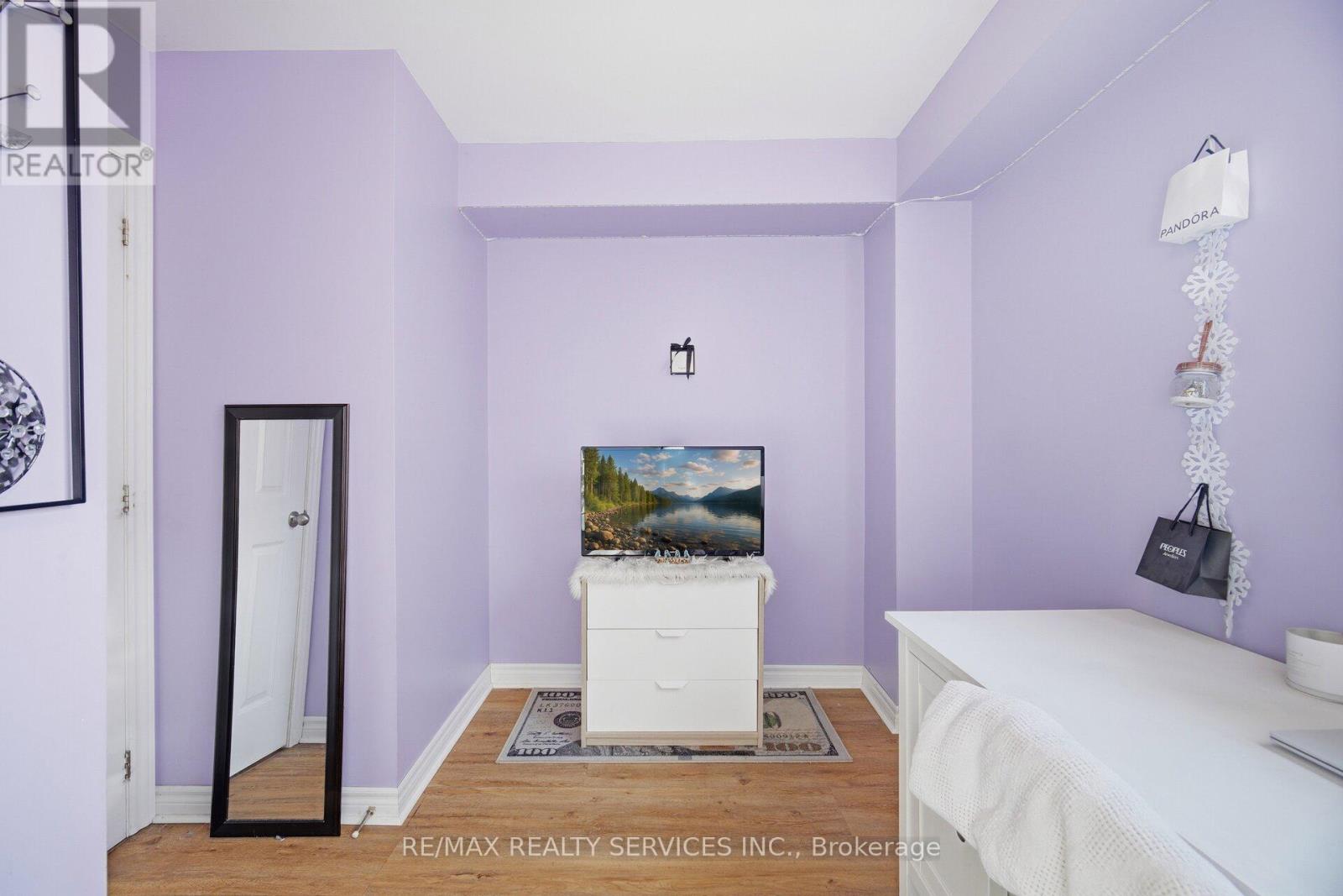 18 Myna Court, Brampton, Ontario  L6S 4H8 - Photo 37 - W12577912