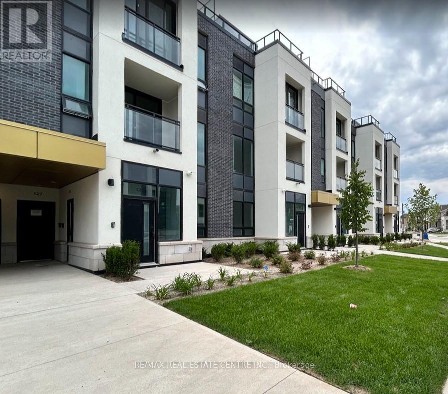 125 - 3020 TRAILSIDE DRIVE, Oakville, Ontario