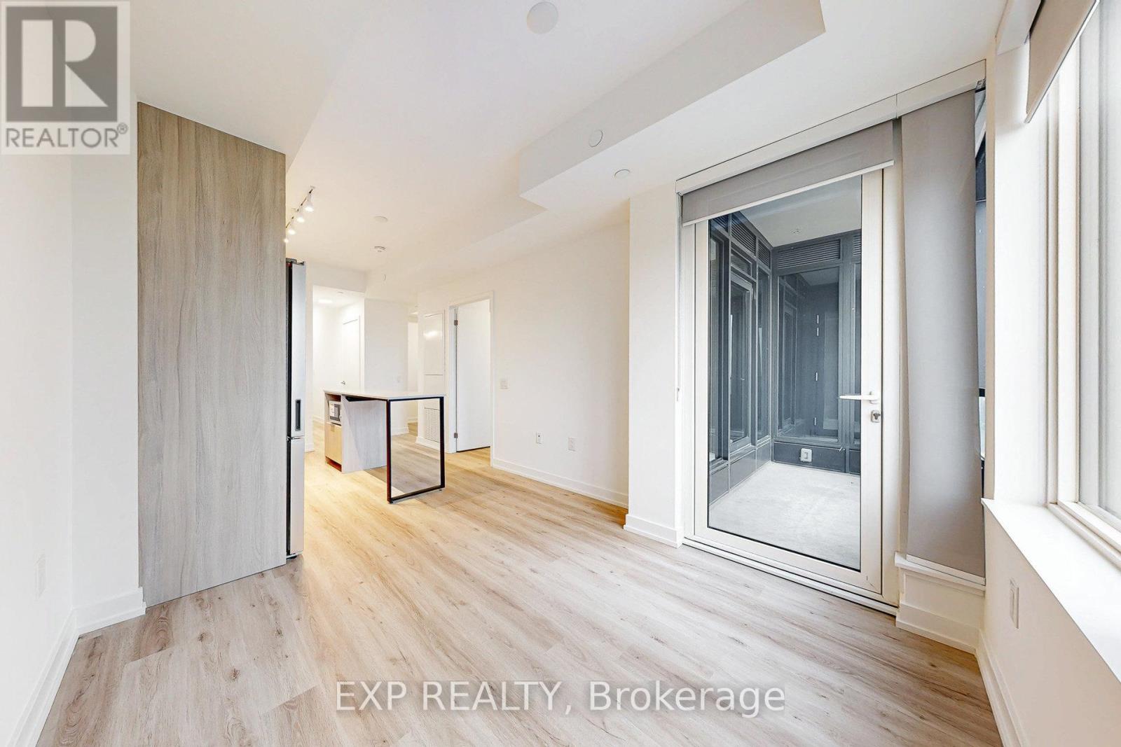 2301 - 395 Square One Drive, Mississauga, Ontario  L5B 0P6 - Photo 16 - W12577976