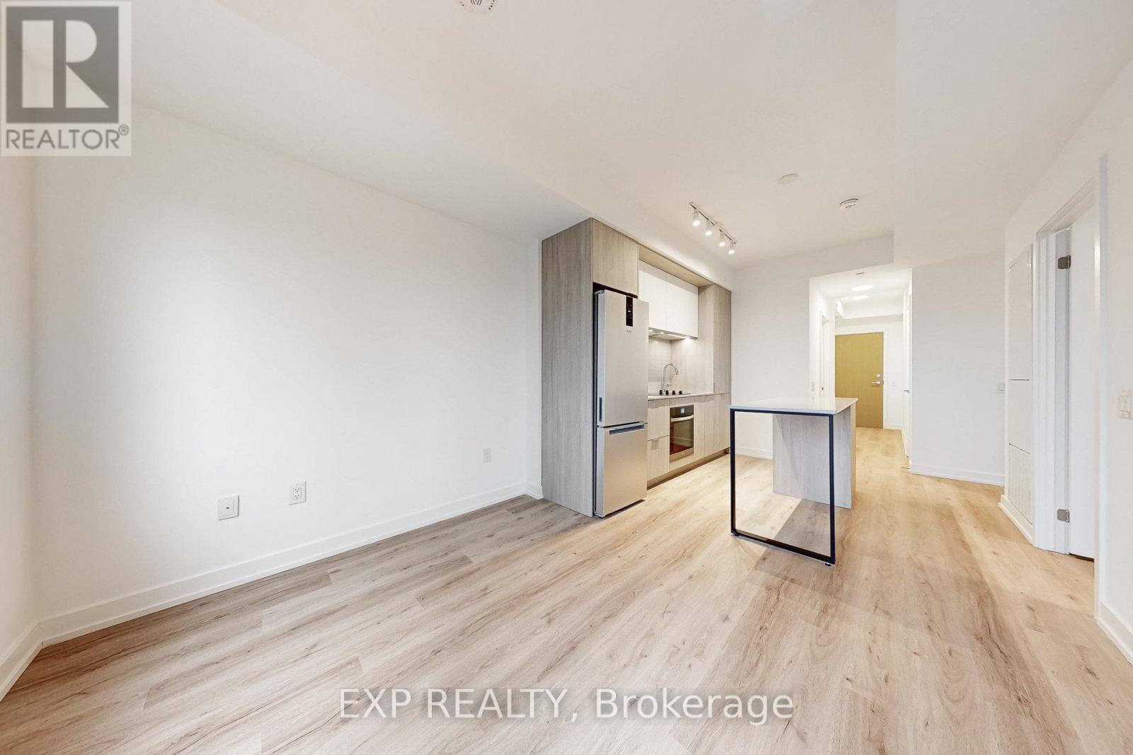 2301 - 395 Square One Drive, Mississauga, Ontario  L5B 0P6 - Photo 17 - W12577976