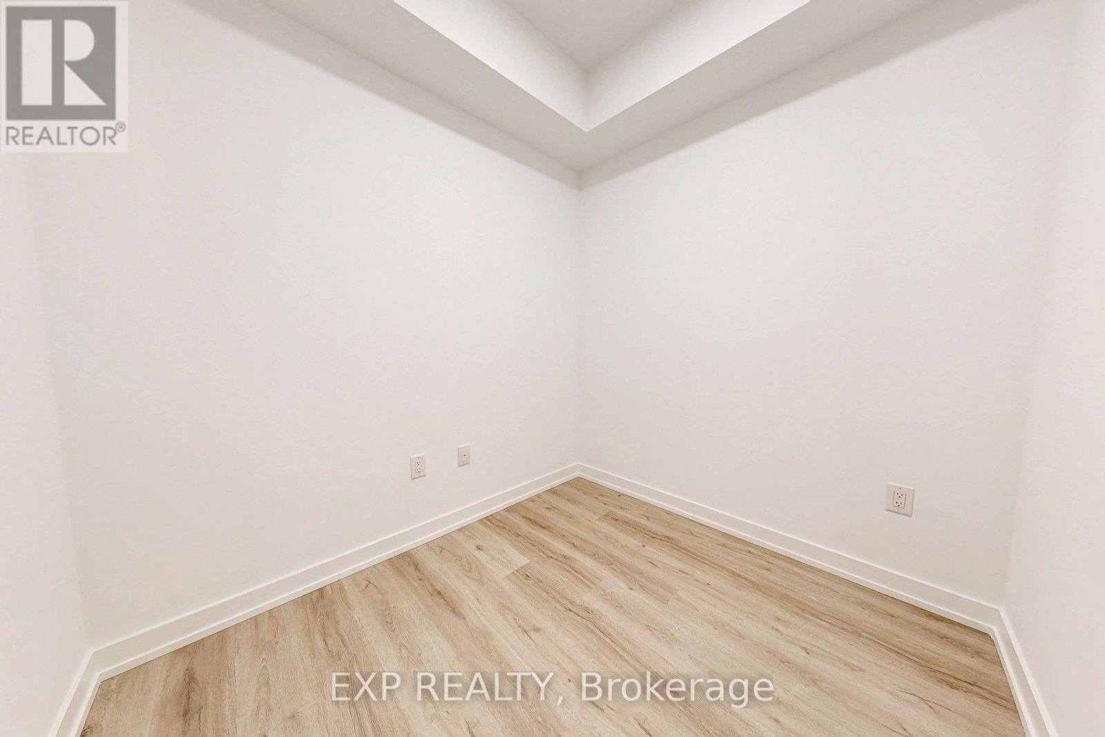 2301 - 395 Square One Drive, Mississauga, Ontario  L5B 0P6 - Photo 18 - W12577976