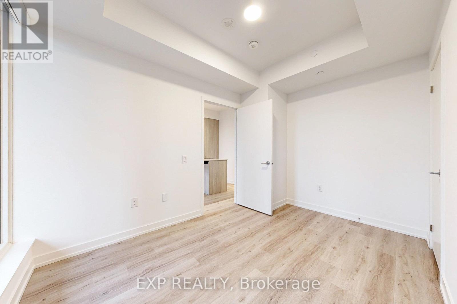 2301 - 395 Square One Drive, Mississauga, Ontario  L5B 0P6 - Photo 23 - W12577976