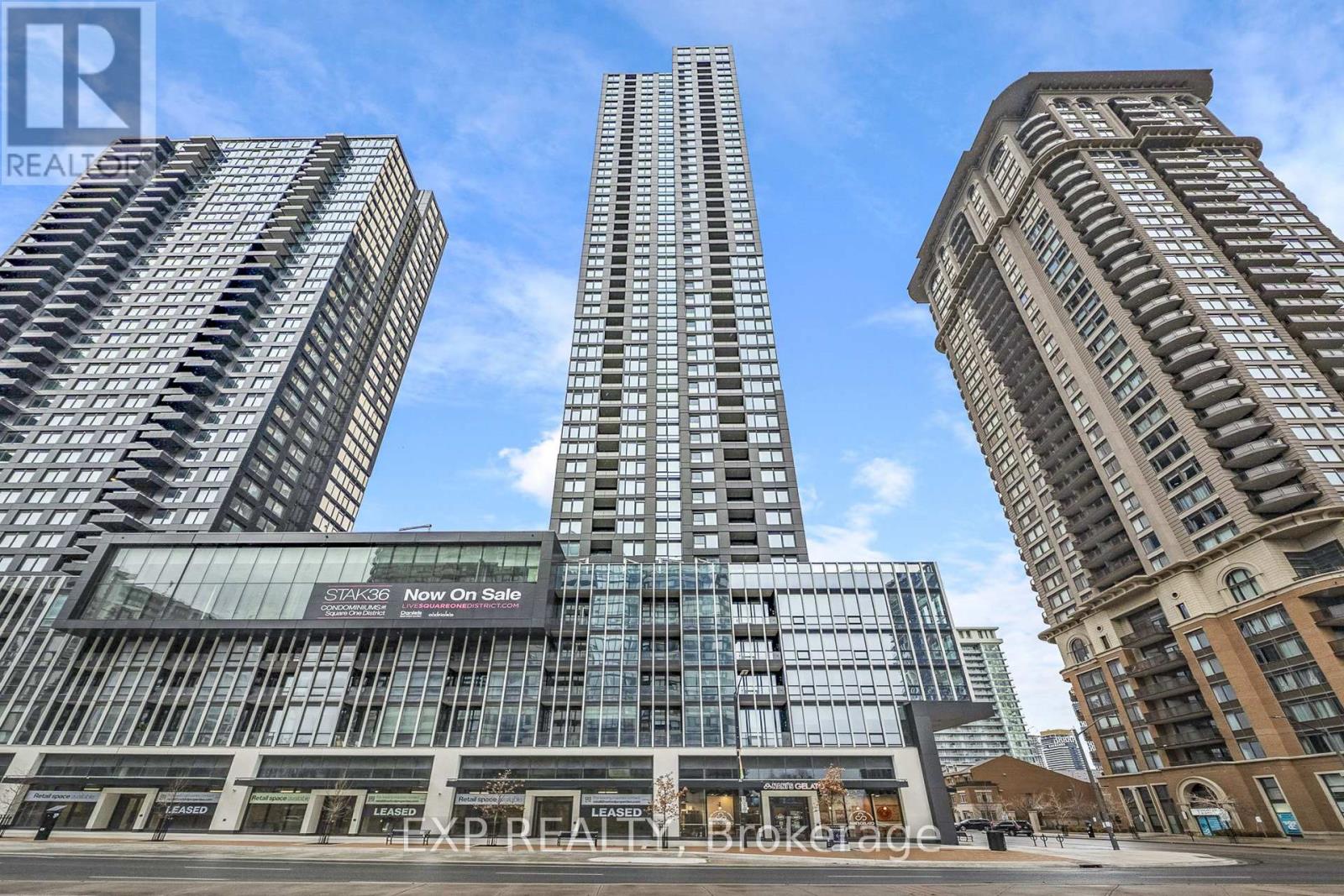 2301 - 395 Square One Drive, Mississauga, Ontario  L5B 0P6 - Photo 4 - W12577976