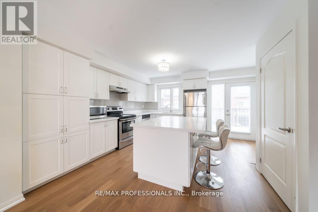 7 - 3135 Boxford Crescent, Mississauga, Ontario  L5M 0P4 - Photo 7 - W12577990