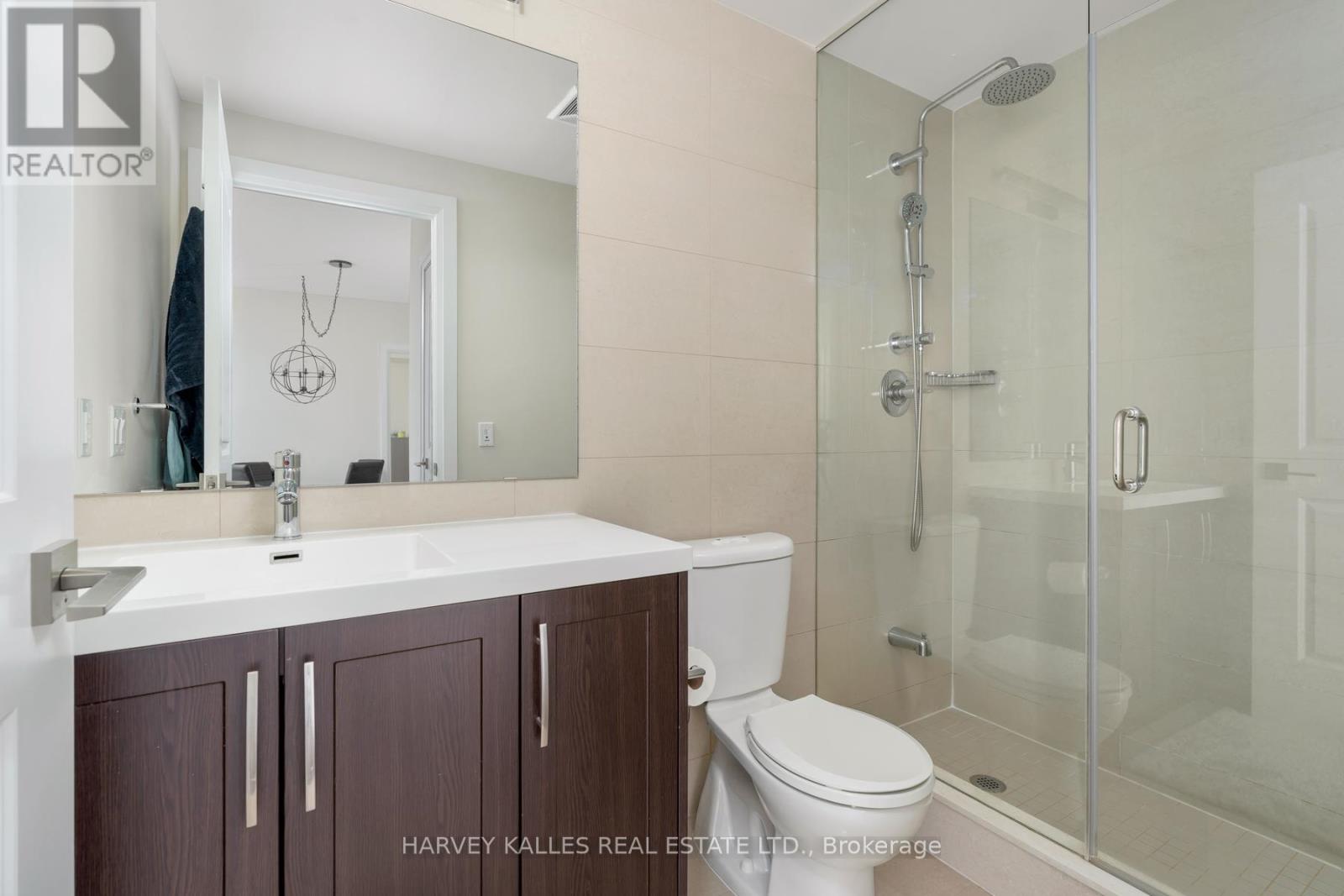 1016 - 1 Old Mill Drive, Toronto, Ontario  M6S 0A1 - Photo 11 - W12577996