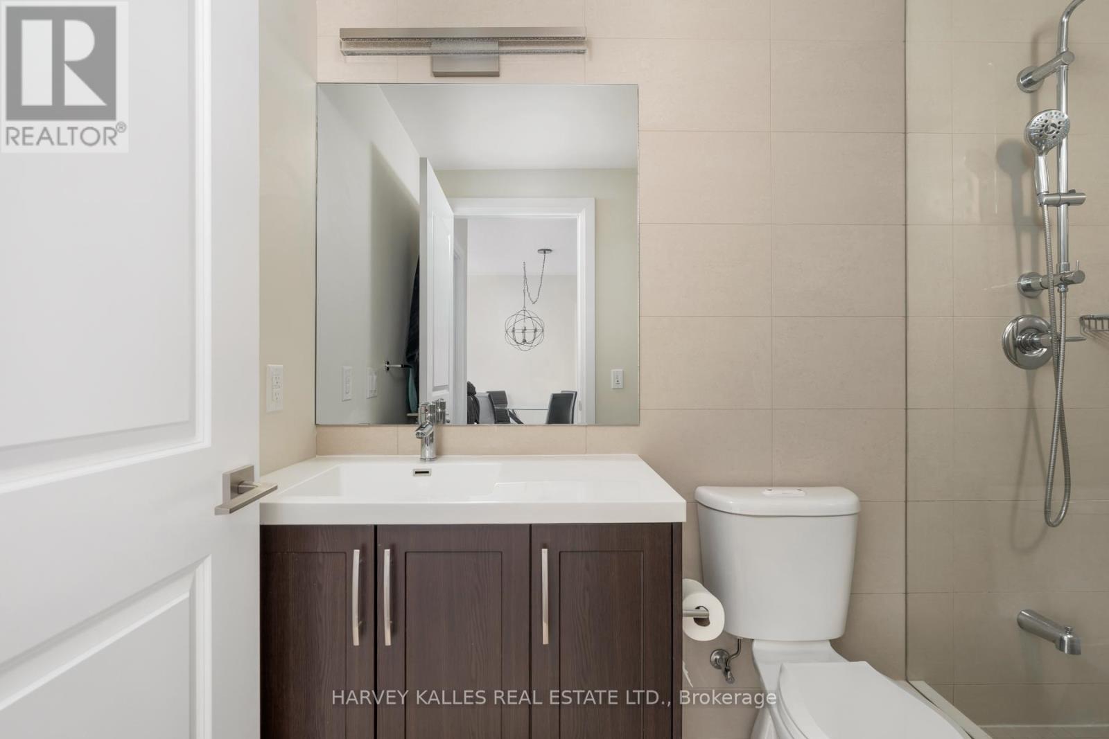 1016 - 1 Old Mill Drive, Toronto, Ontario  M6S 0A1 - Photo 13 - W12577996