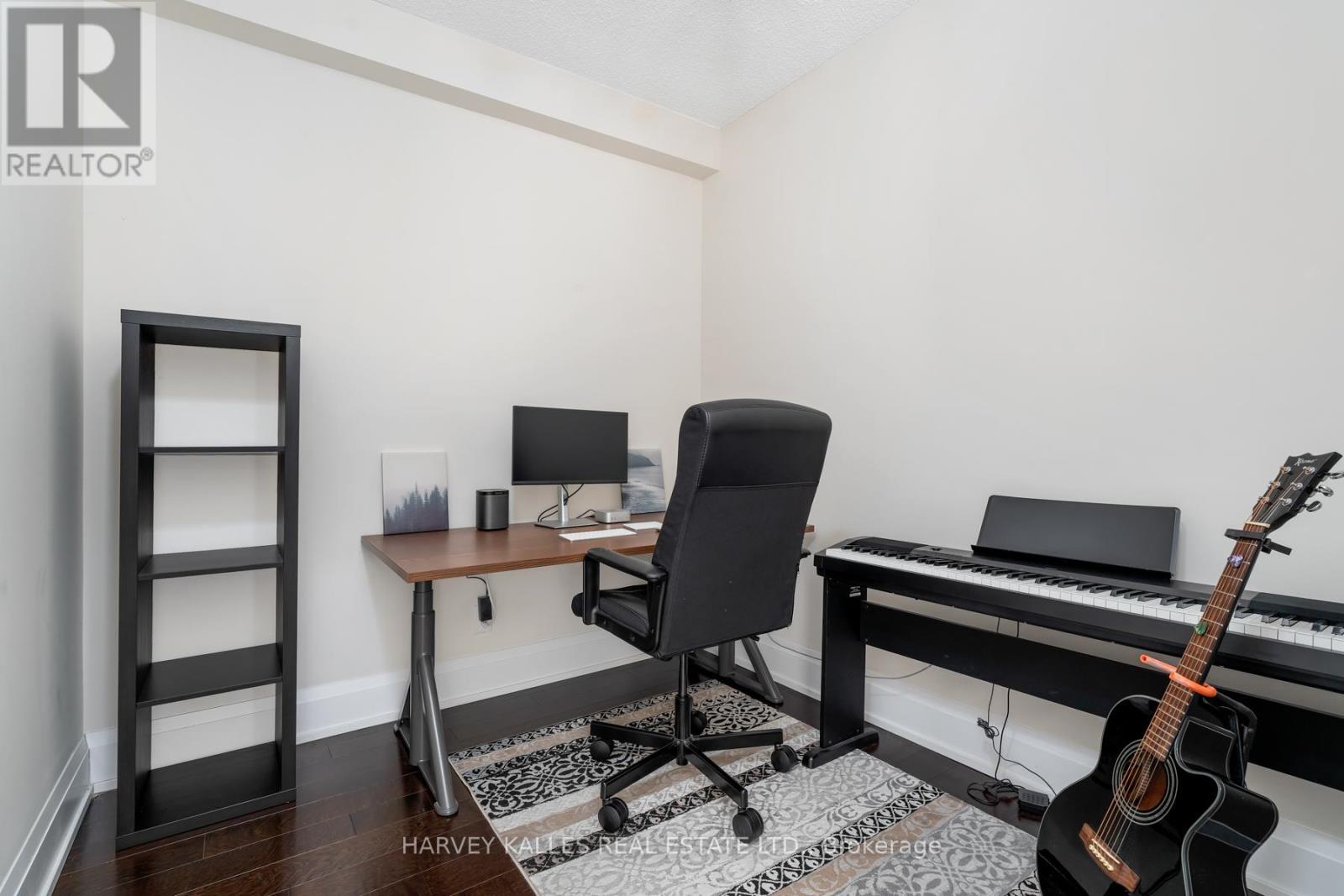 1016 - 1 Old Mill Drive, Toronto, Ontario  M6S 0A1 - Photo 16 - W12577996