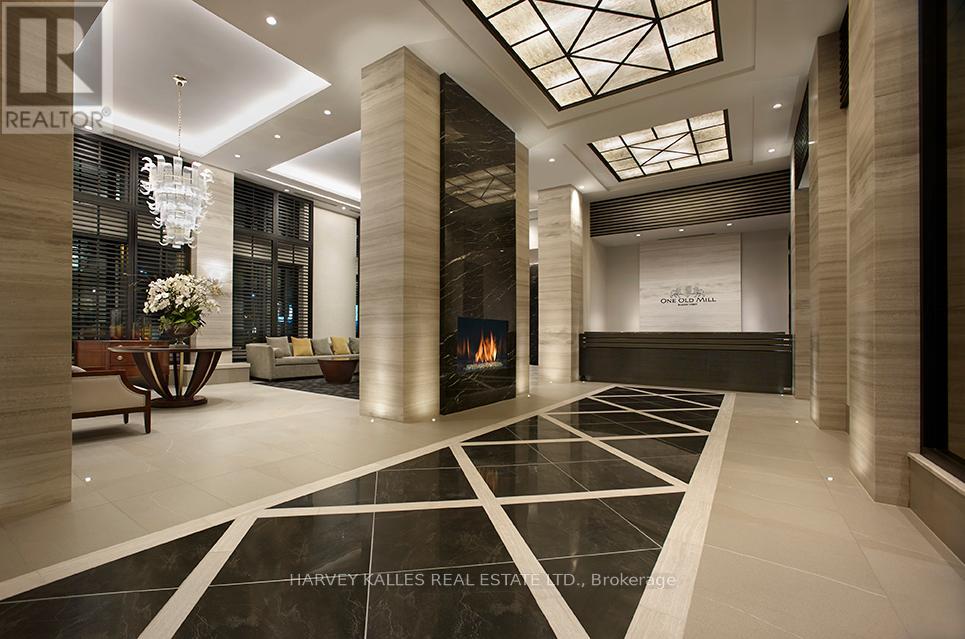 1016 - 1 Old Mill Drive, Toronto, Ontario  M6S 0A1 - Photo 29 - W12577996