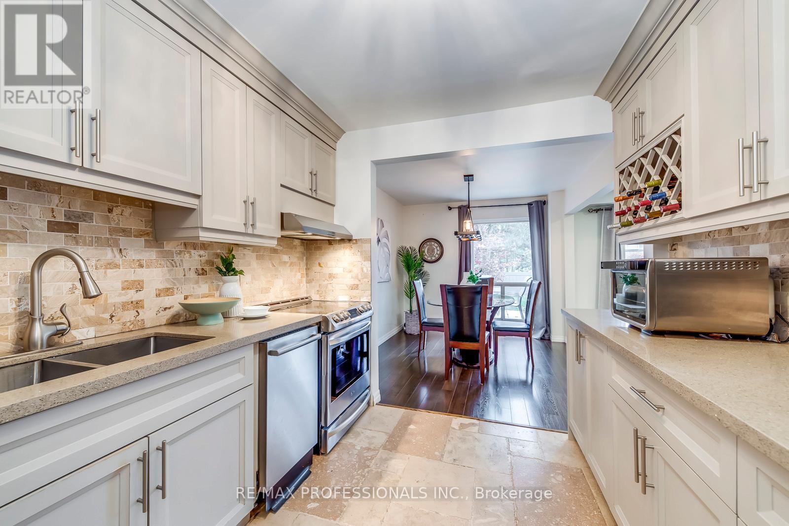 51 - 4345 Bloor Street W, Toronto, Ontario  M9C 2A4 - Photo 12 - W12577998