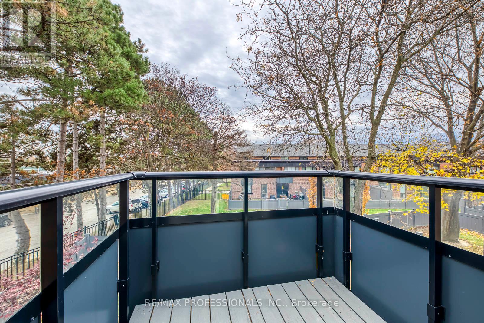 51 - 4345 Bloor Street W, Toronto, Ontario  M9C 2A4 - Photo 21 - W12577998