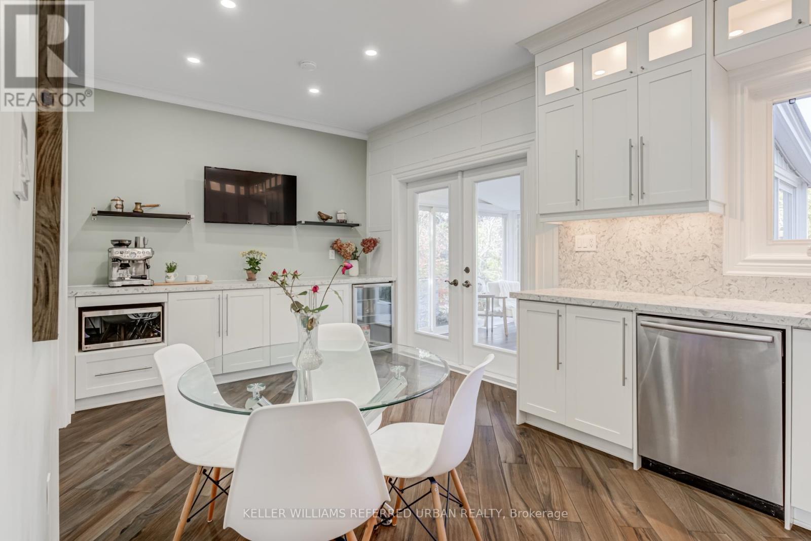 1005 Dormer Street, Mississauga, Ontario  L5E 1T7 - Photo 13 - W12578012