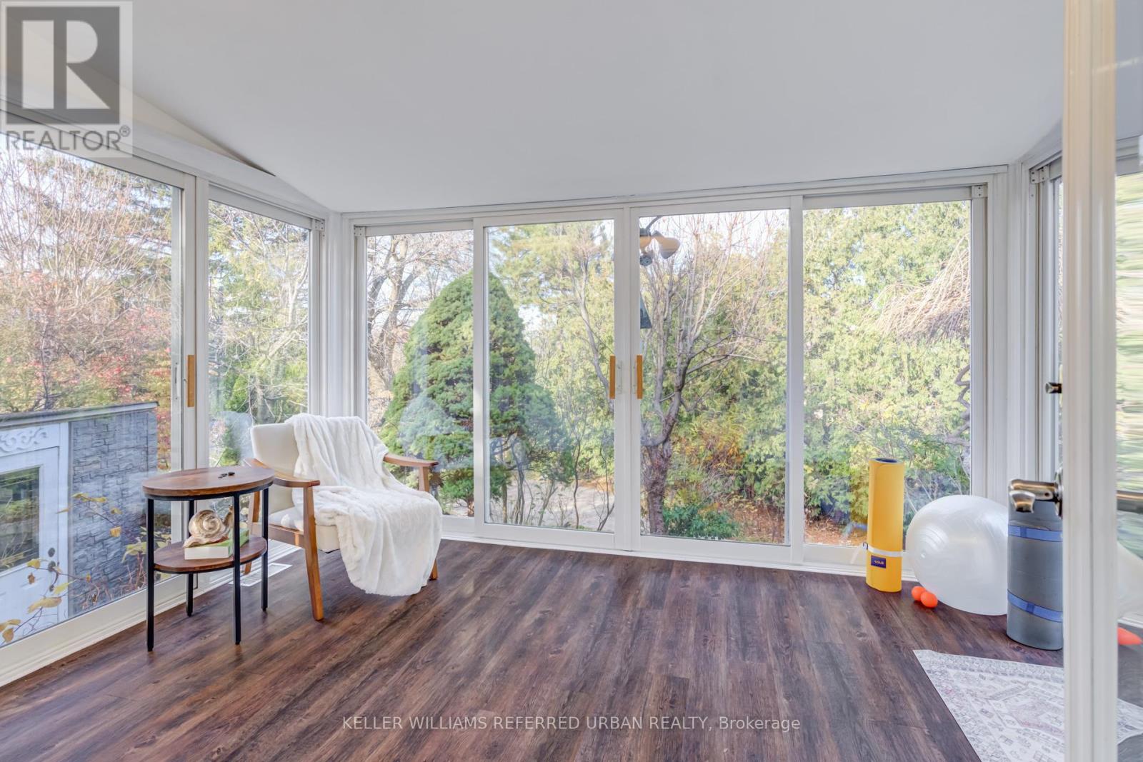 1005 Dormer Street, Mississauga, Ontario  L5E 1T7 - Photo 20 - W12578012