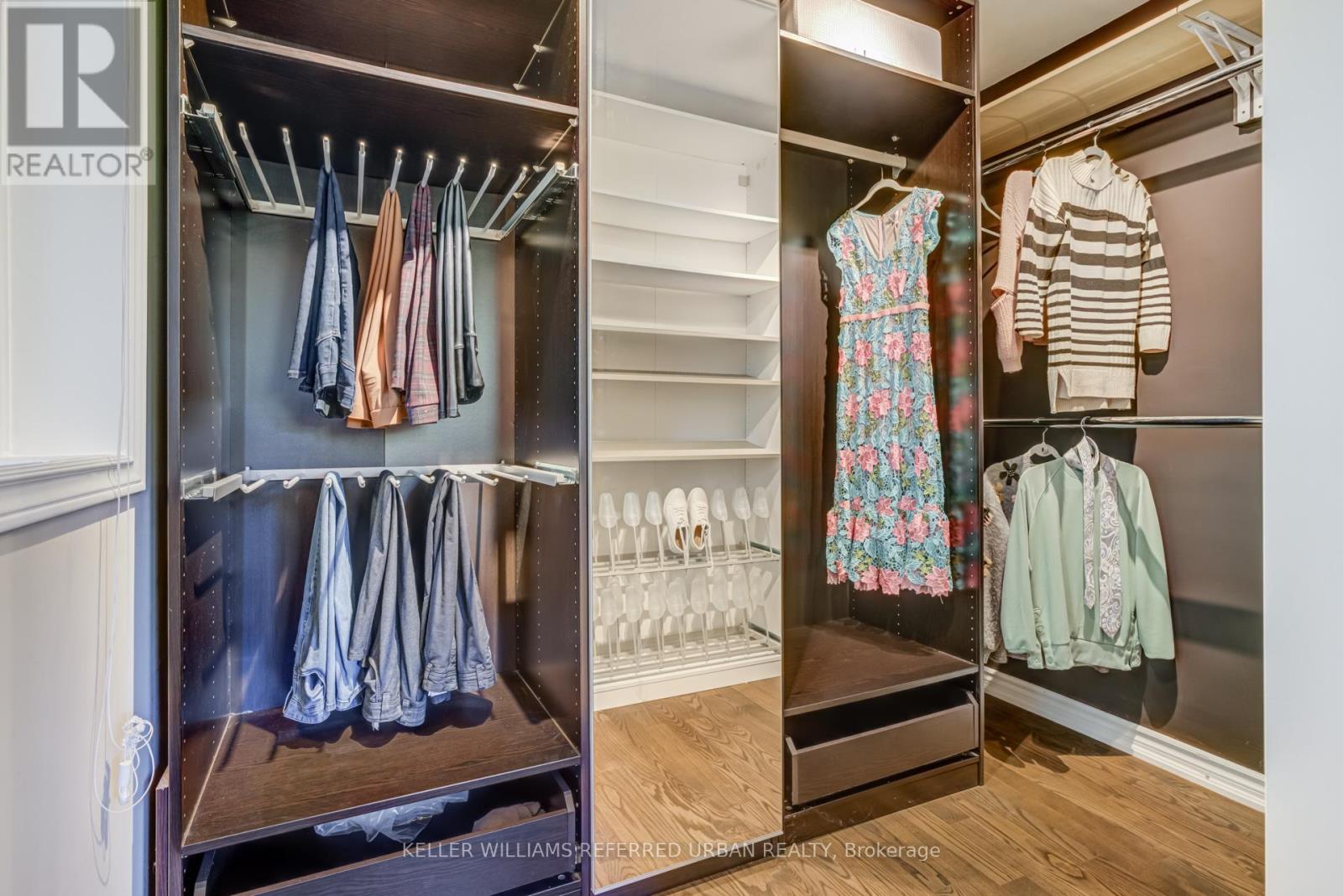 1005 Dormer Street, Mississauga, Ontario  L5E 1T7 - Photo 26 - W12578012