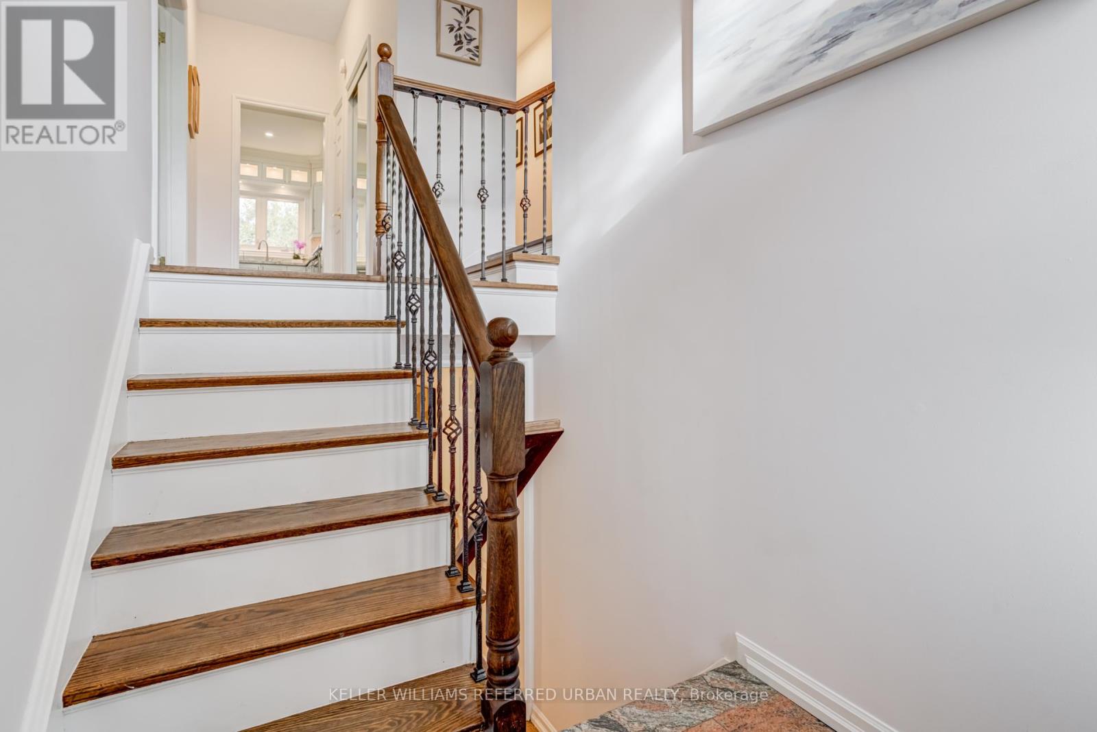 1005 Dormer Street, Mississauga, Ontario  L5E 1T7 - Photo 32 - W12578012