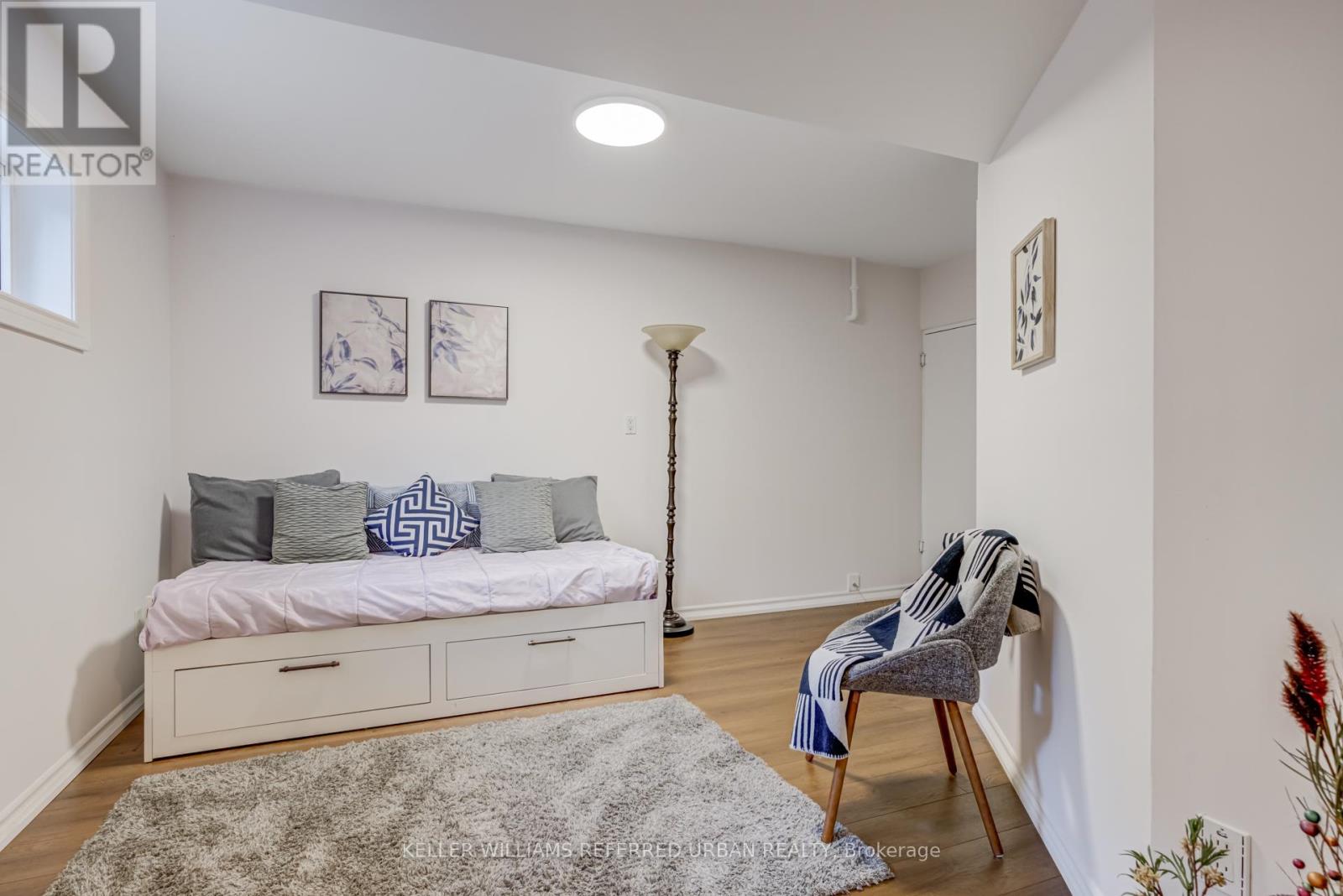 1005 Dormer Street, Mississauga, Ontario  L5E 1T7 - Photo 41 - W12578012