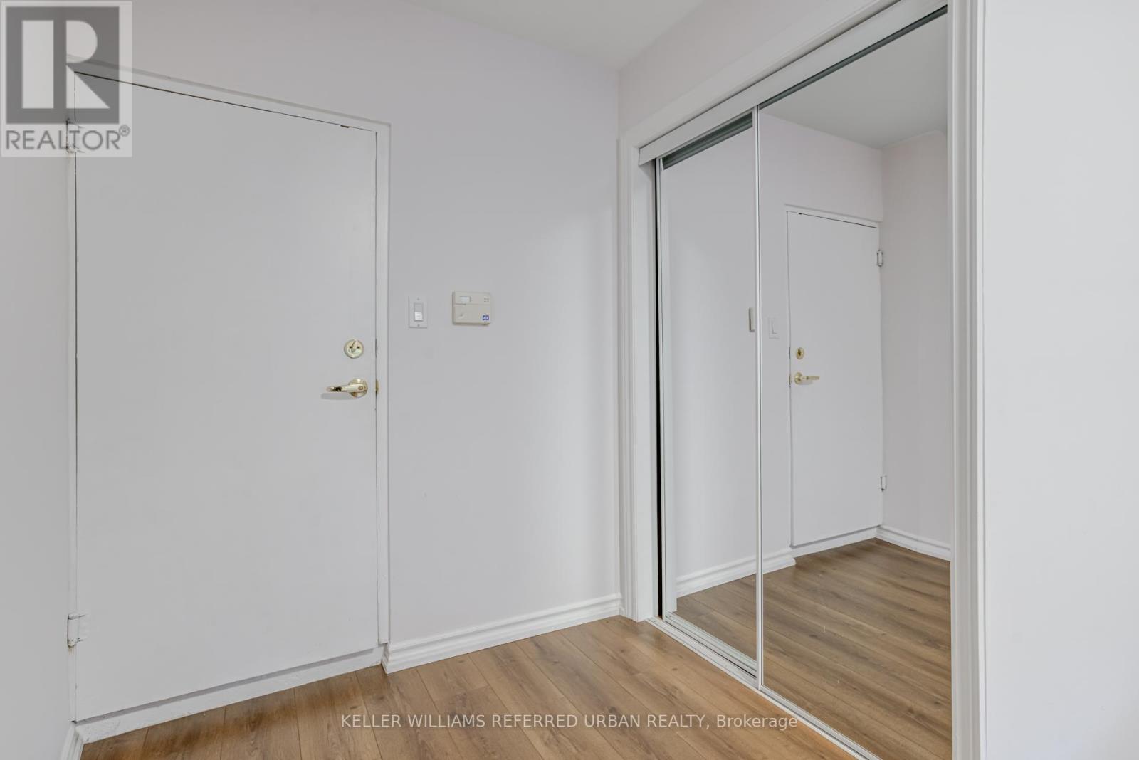 1005 Dormer Street, Mississauga, Ontario  L5E 1T7 - Photo 44 - W12578012