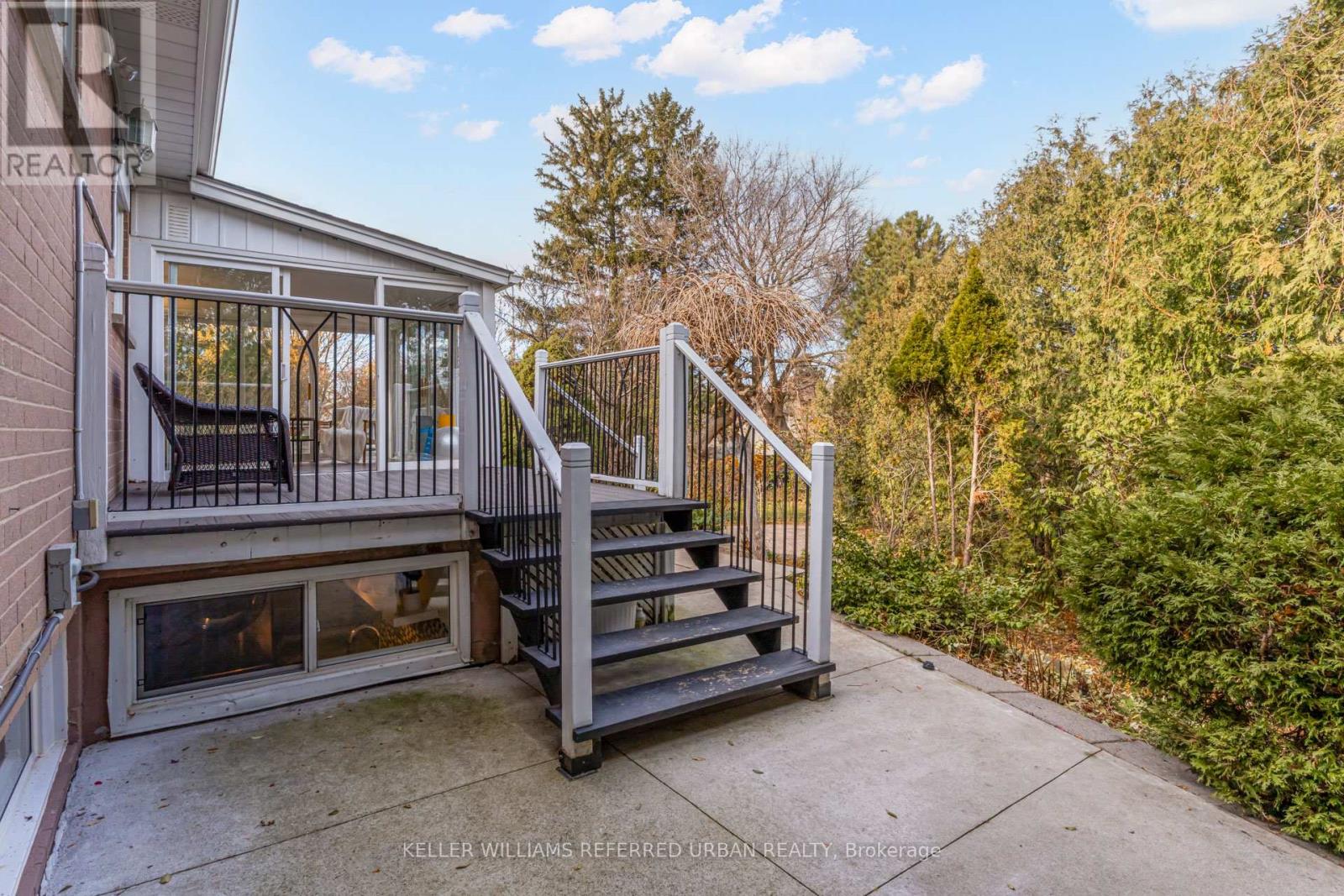 1005 Dormer Street, Mississauga, Ontario  L5E 1T7 - Photo 46 - W12578012