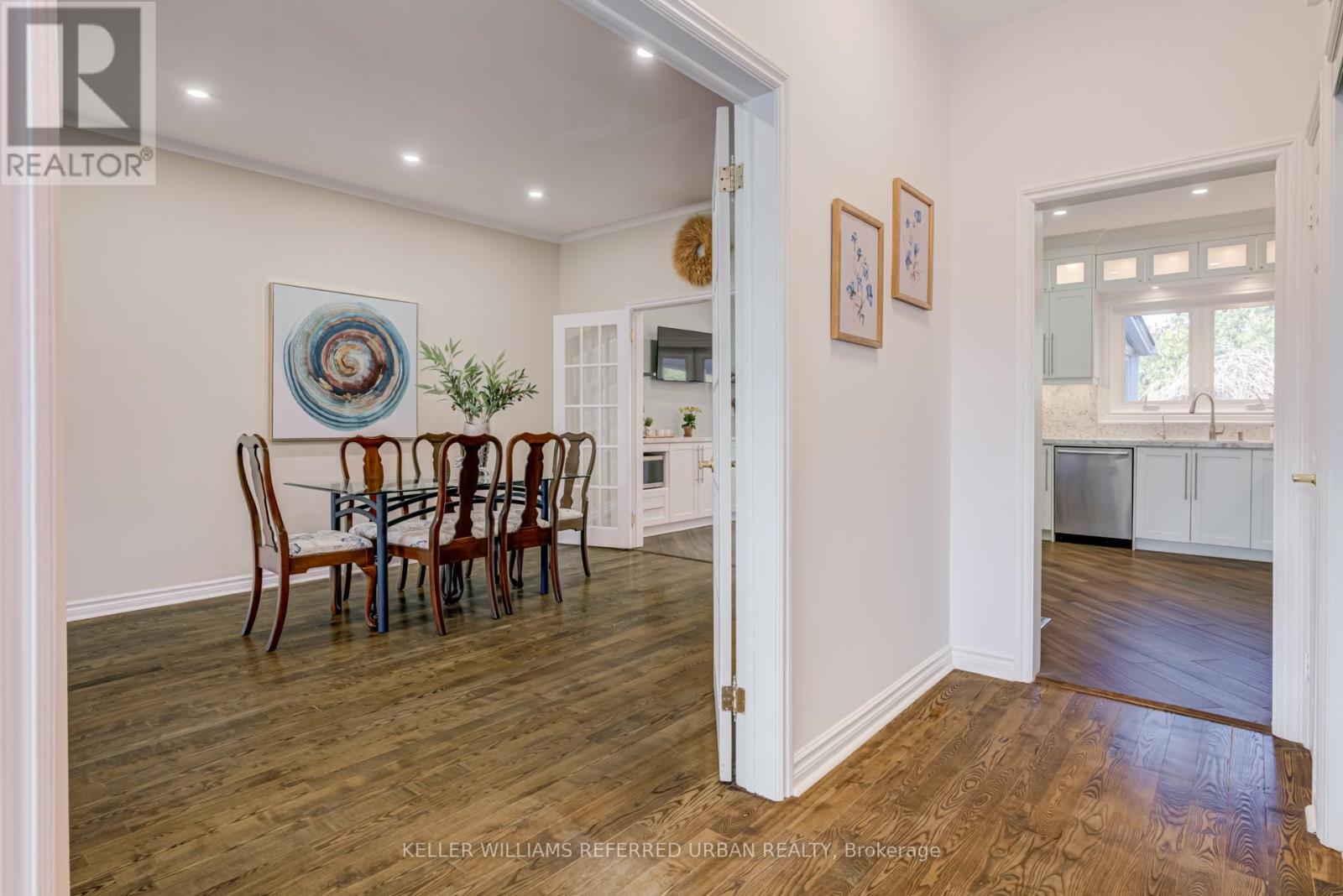 1005 Dormer Street, Mississauga, Ontario  L5E 1T7 - Photo 6 - W12578012