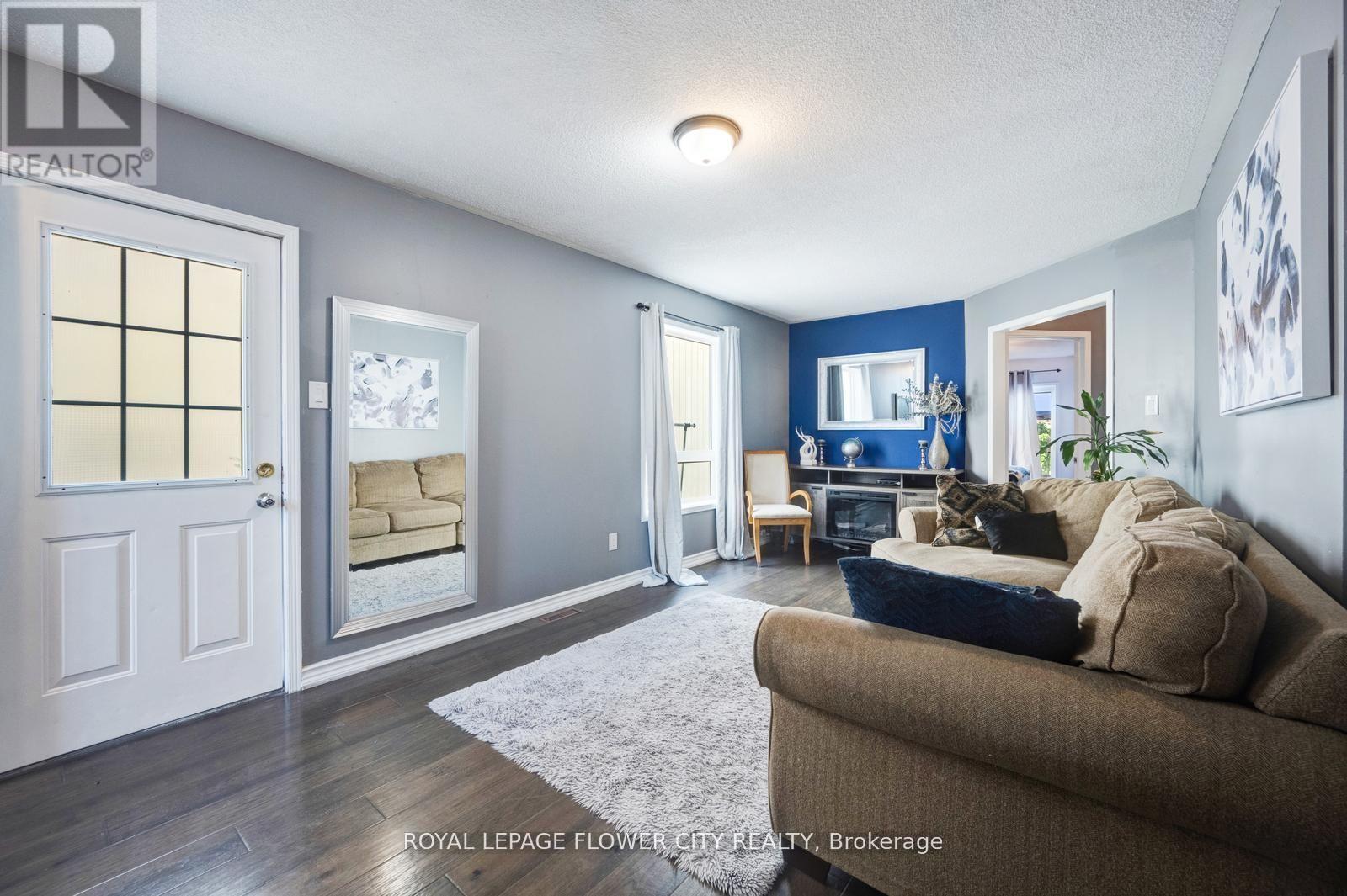 607 Rossellini Drive, Mississauga, Ontario  L5W 1M5 - Photo 28 - W12578014