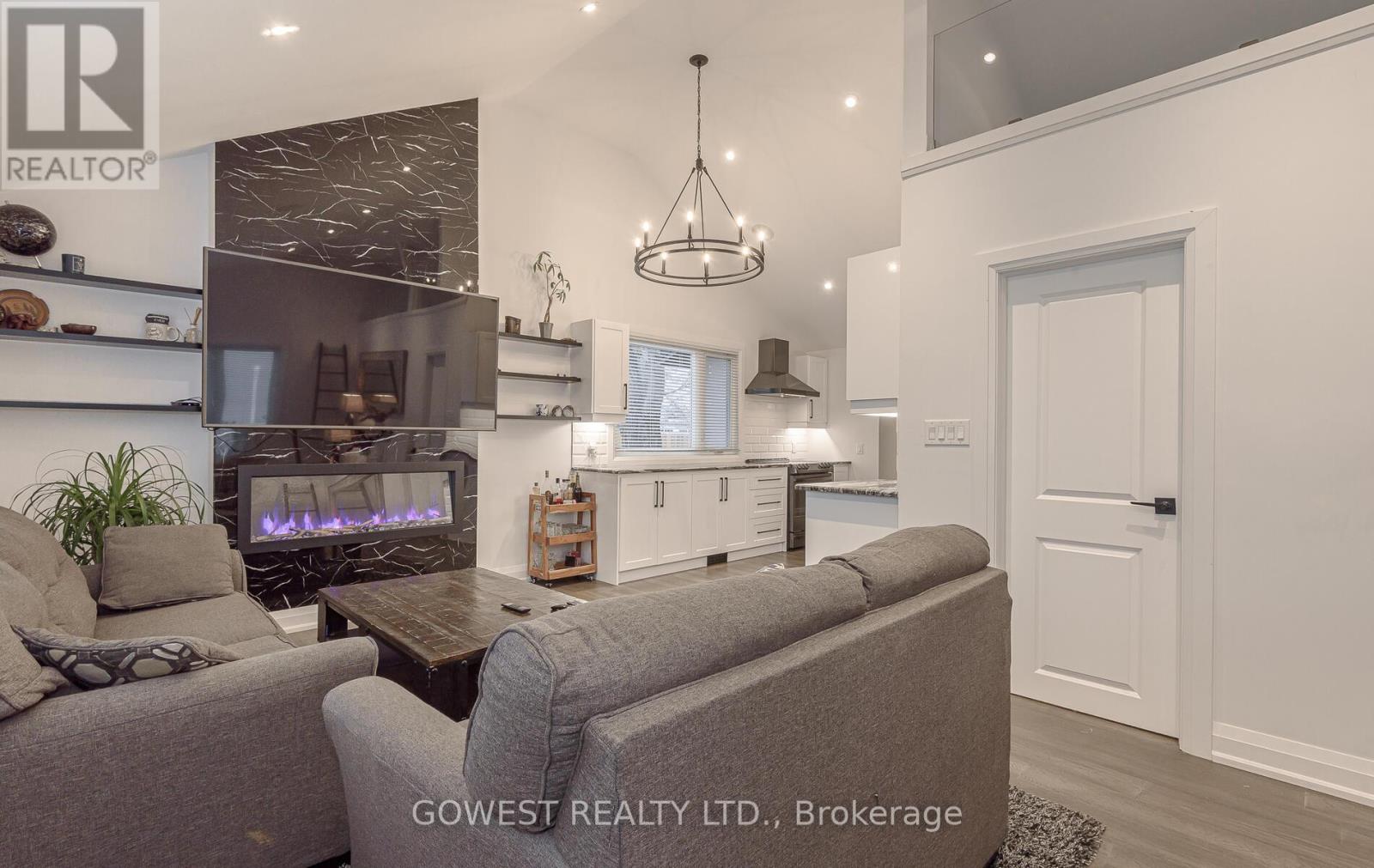 36 Normandy Boulevard, Halton Hills, Ontario  L7G 1W1 - Photo 10 - W12578036