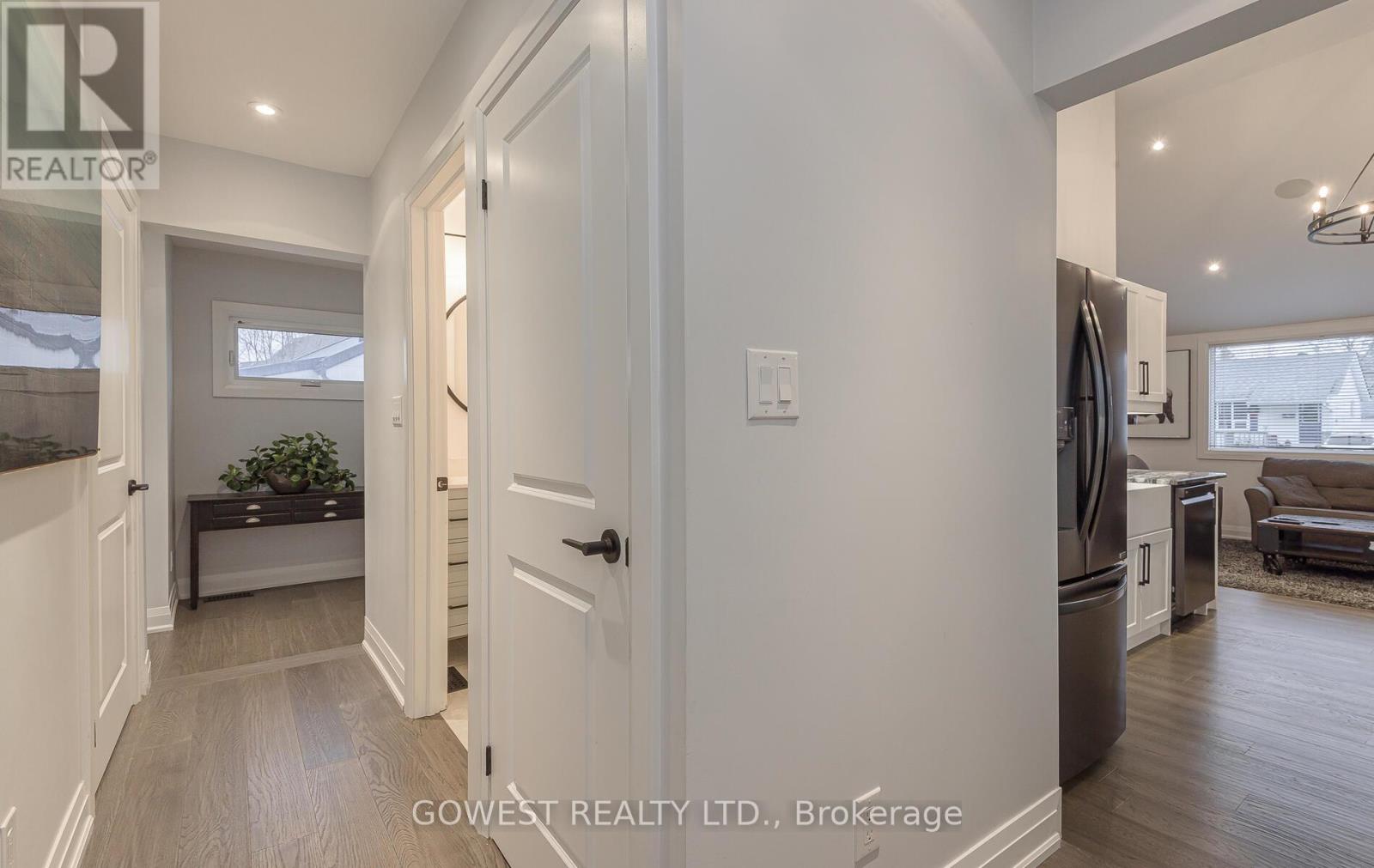 36 Normandy Boulevard, Halton Hills, Ontario  L7G 1W1 - Photo 22 - W12578036