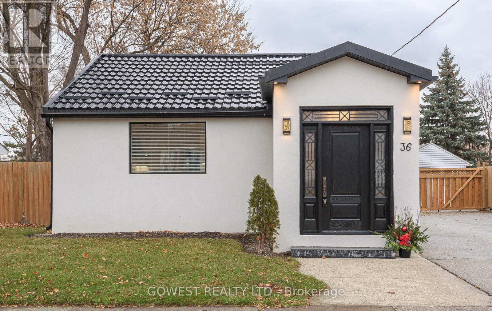 36 Normandy Boulevard, Halton Hills, Ontario  L7G 1W1 - Photo 3 - W12578036